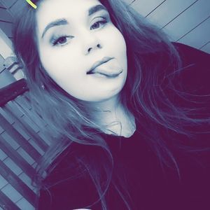 Meet your Posher, Leigha